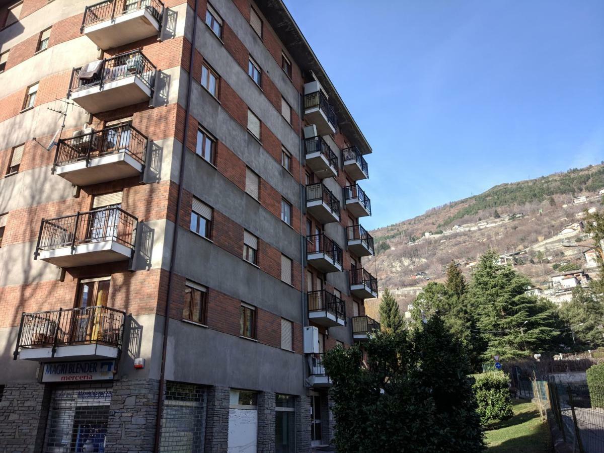 Casa Della Nonna Per Voi Parcheggio Gratuito Condizionatore Portatile Cir 0052 Aosta Exterior photo